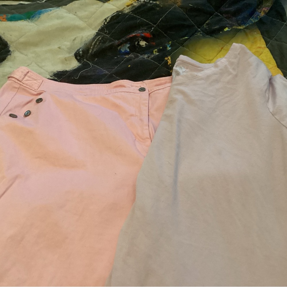 Woman denim pink 24W shorts n 2X lavender tee shirt